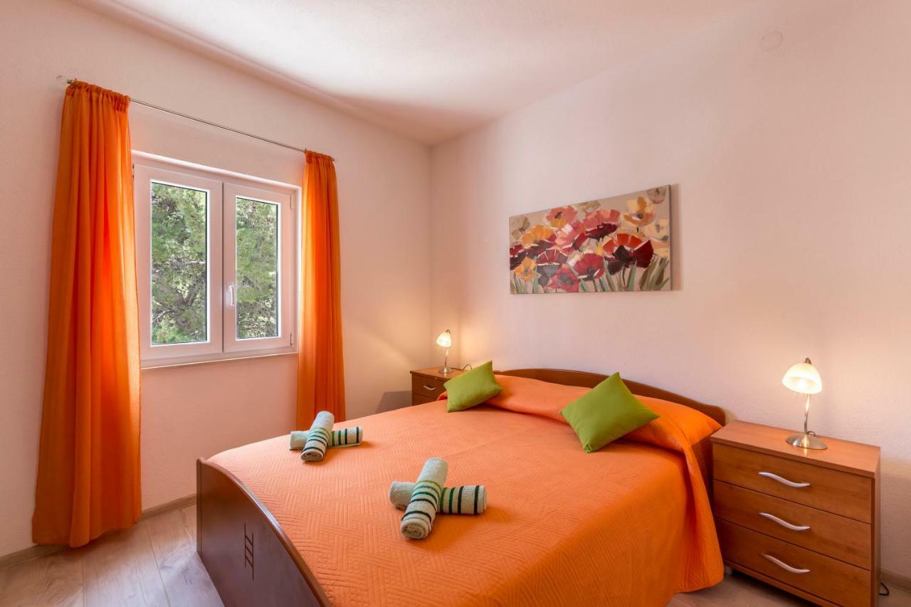 Apartments Petra ボル エクステリア 写真