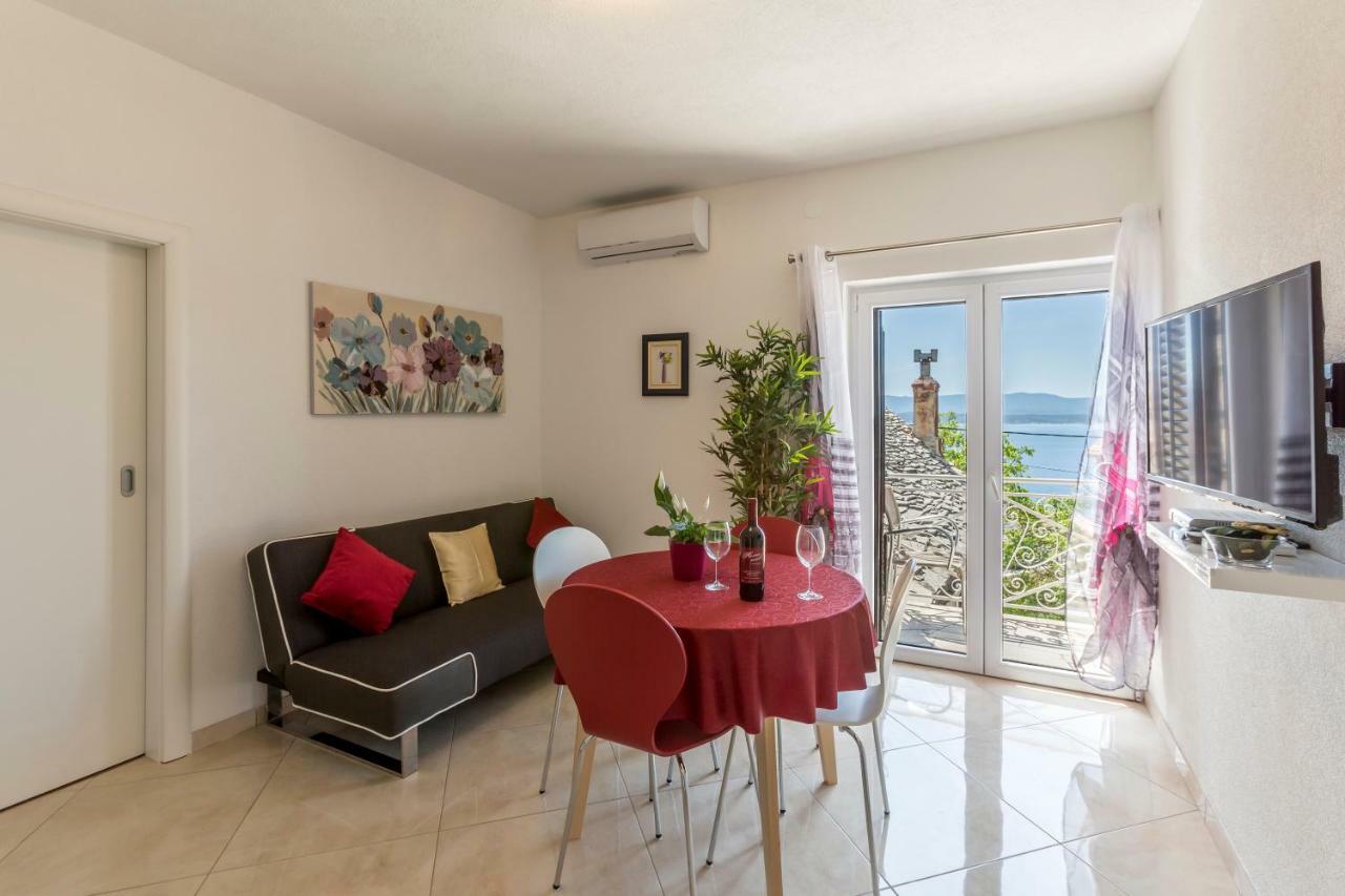 Apartments Petra ボル エクステリア 写真